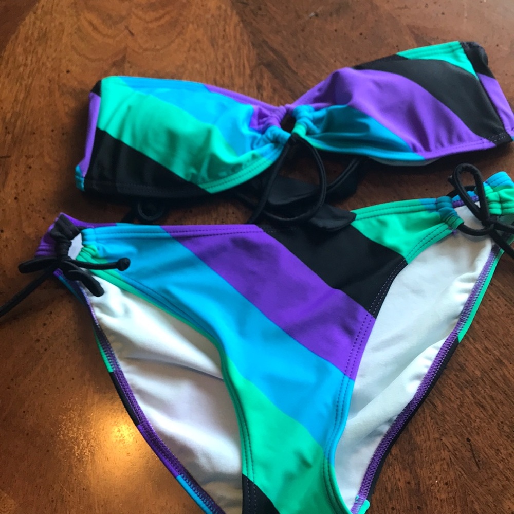 Striped bikini, L